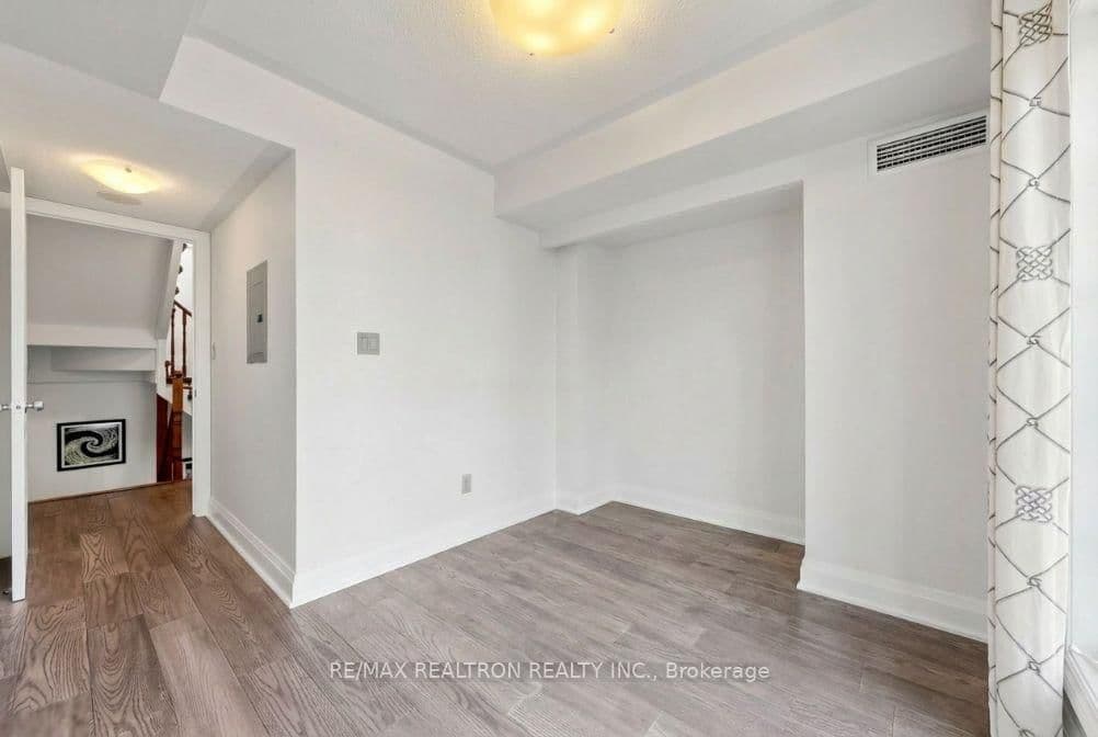 3 Rean Drive, Unit Th16 thumbnail 37