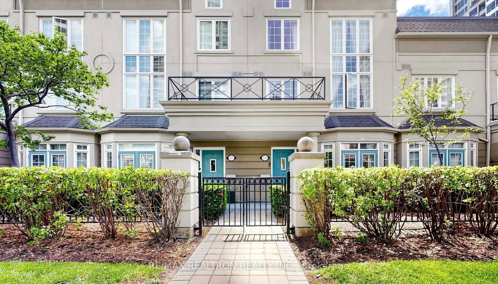 3 Rean Drive, Unit Th16 thumbnail 4