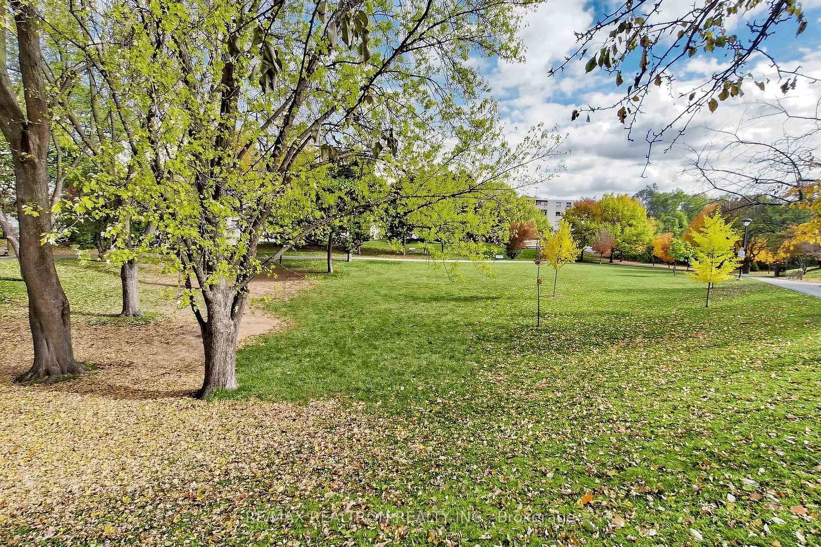 3 Rean Drive, Unit Th16 thumbnail 44