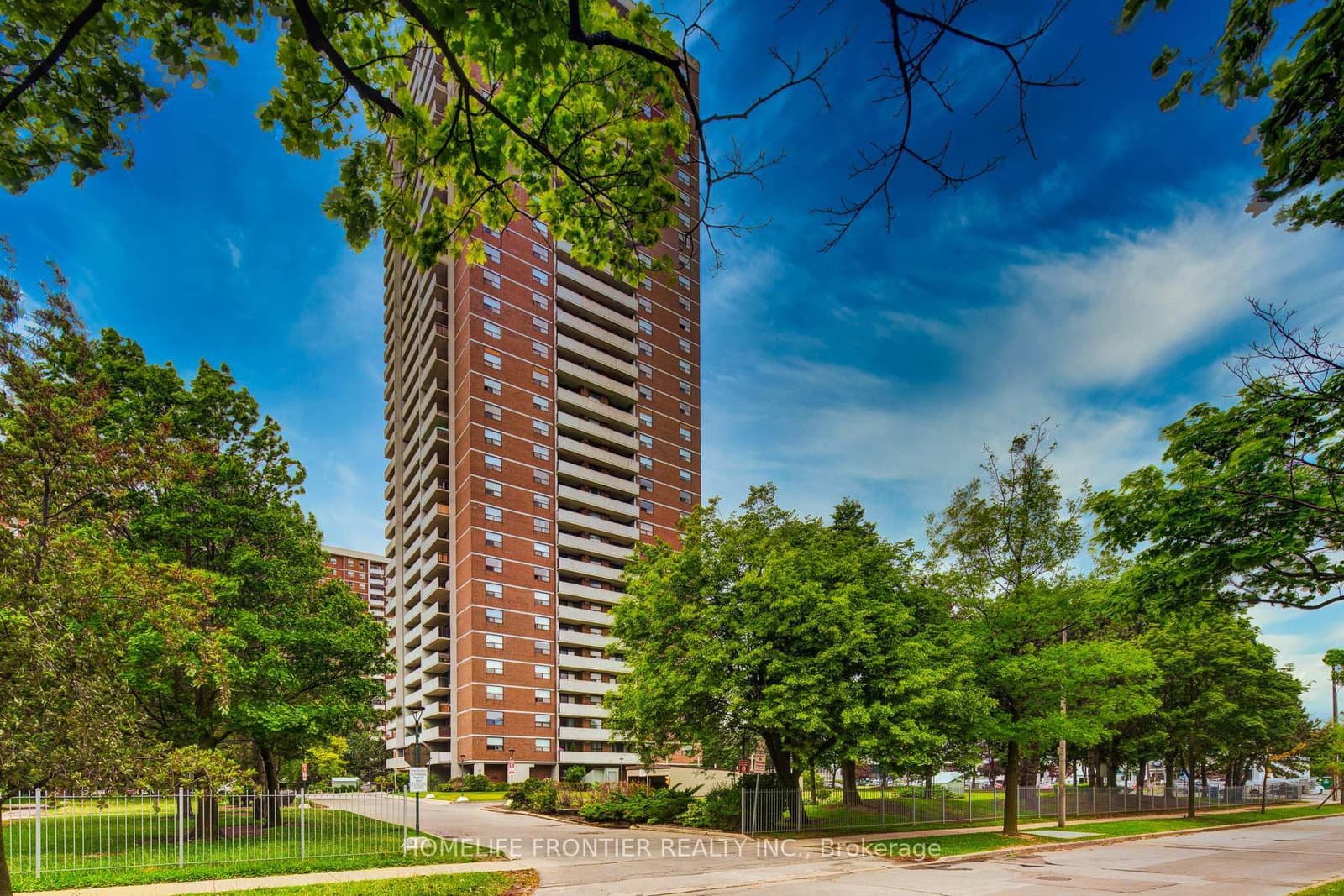 10 Tangreen Court, Unit 608 - Image 1