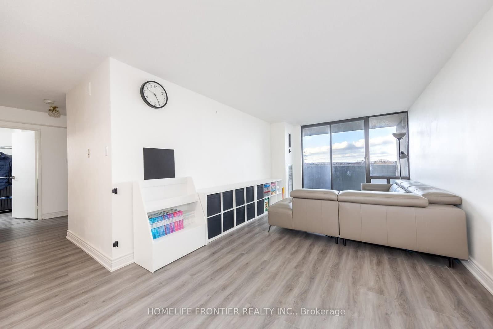 10 Tangreen Court, Unit 608 thumbnail 4