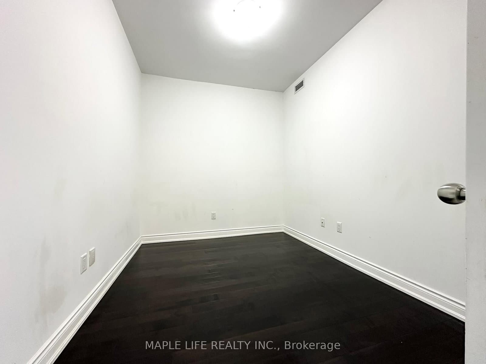 388 Yonge Street, Unit 6110 thumbnail 7