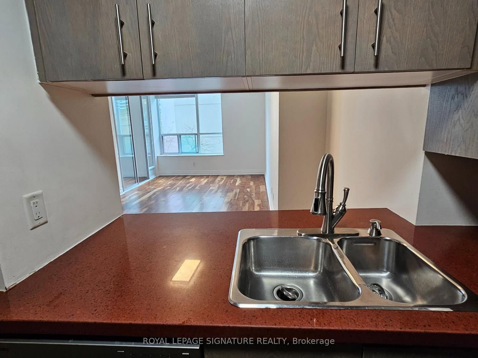 70 Alexander Street, Unit 406 thumbnail 43