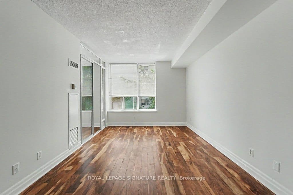 70 Alexander Street, Unit 406 thumbnail 7