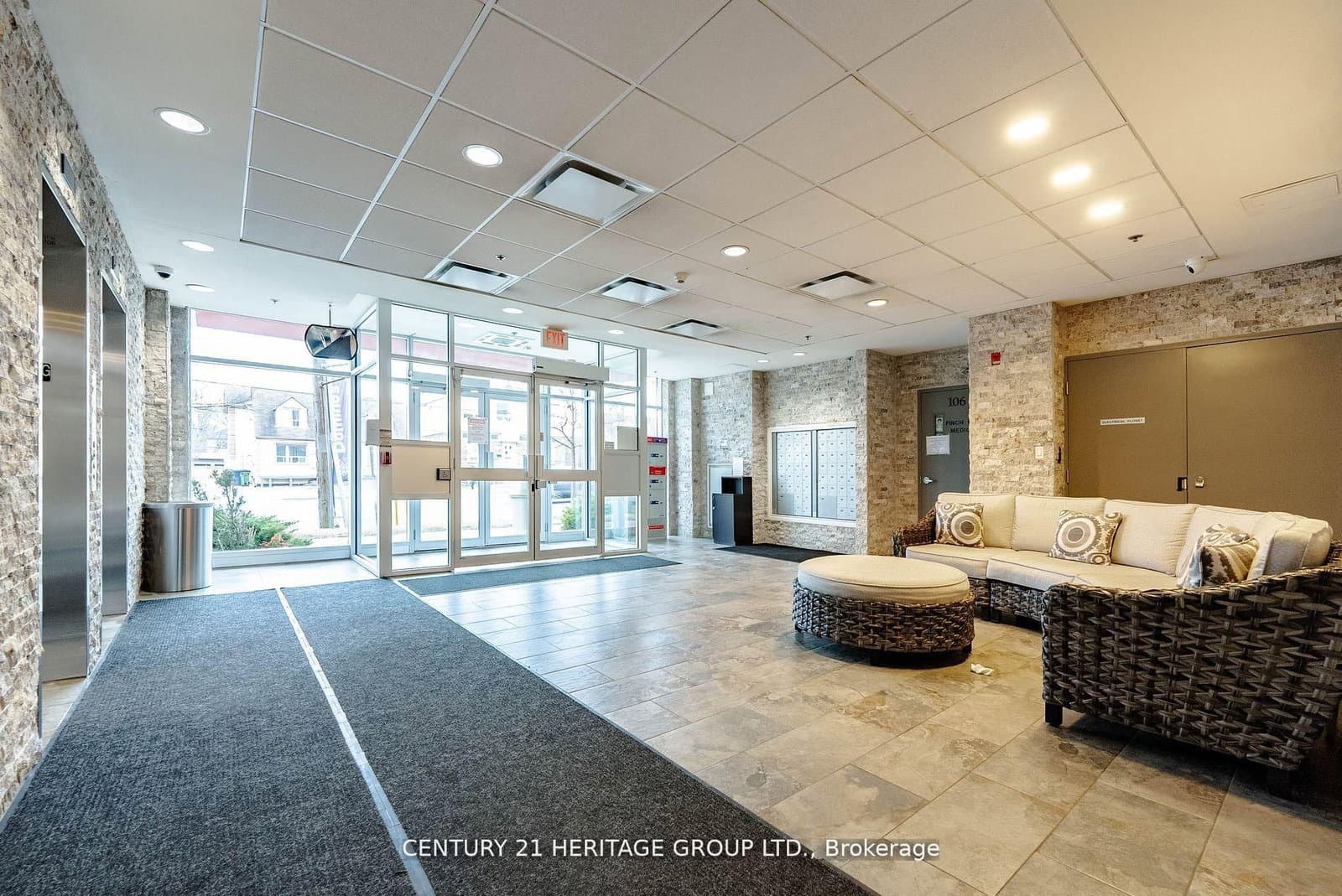 222 Finch Avenue W, Unit 302 thumbnail 4