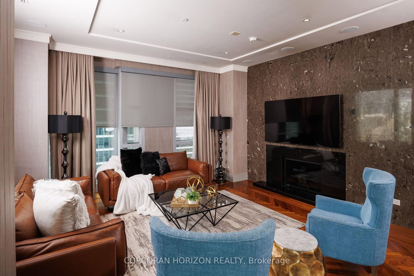 183 Wellington Street W, Unit 2403 thumbnail 10