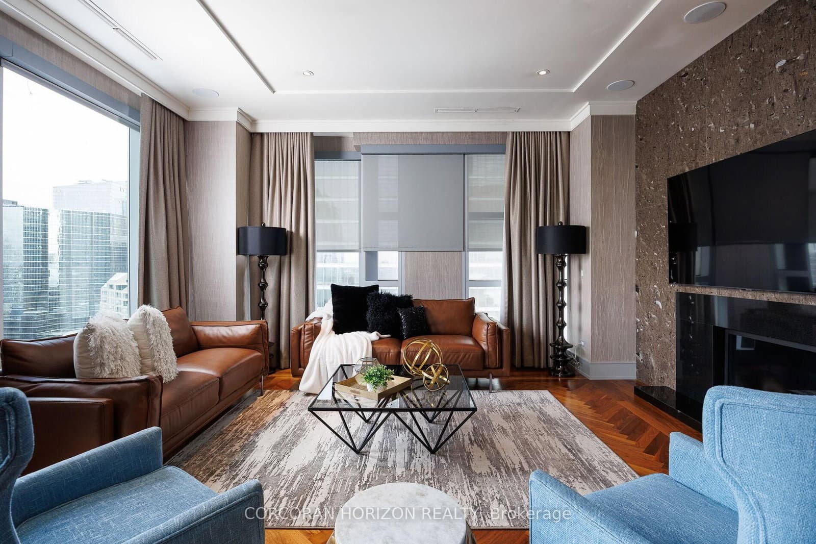 183 Wellington Street W, Unit 2403 thumbnail 11