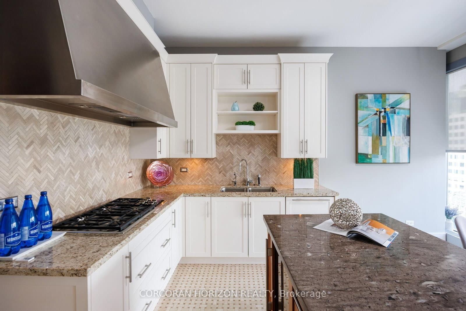 183 Wellington Street W, Unit 2403 thumbnail 17