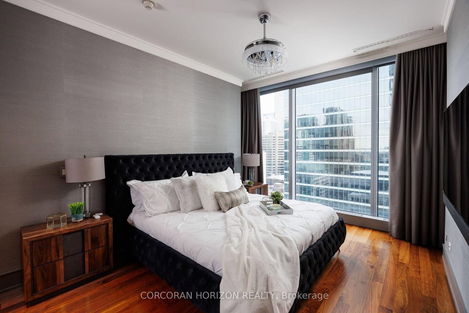 183 Wellington Street W, Unit 2403 thumbnail 25