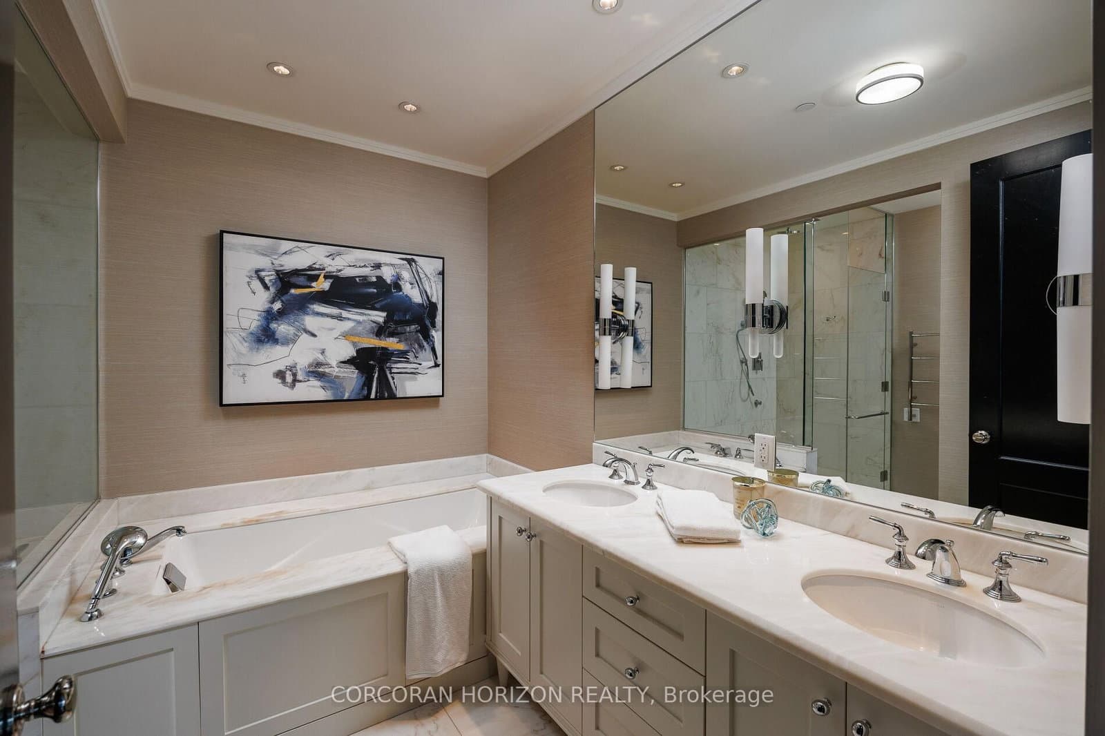 183 Wellington Street W, Unit 2403 thumbnail 28