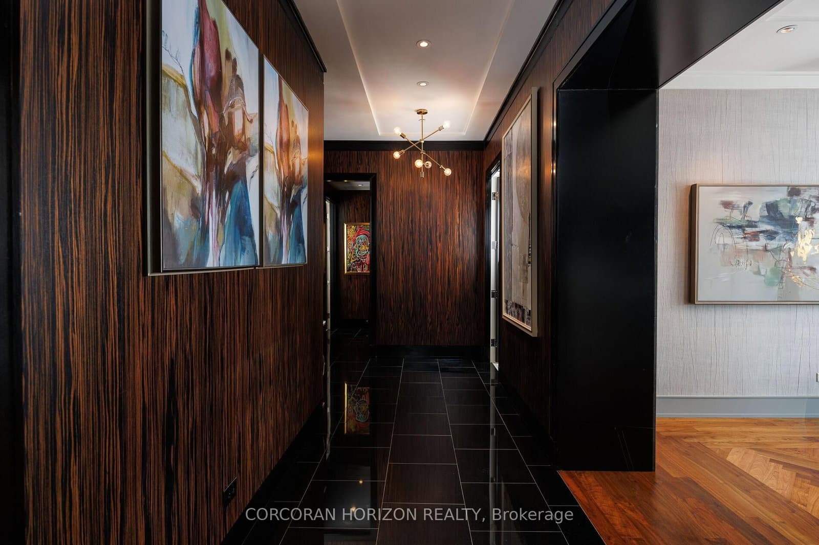183 Wellington Street W, Unit 2403 thumbnail 5
