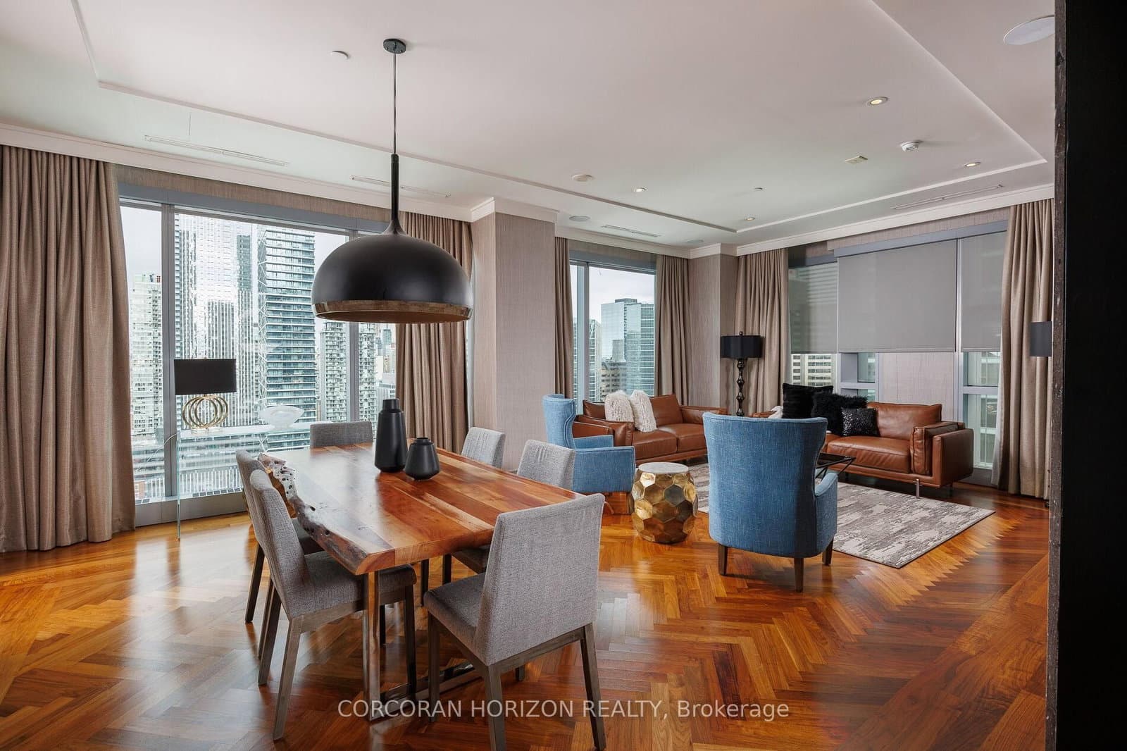 183 Wellington Street W, Unit 2403 thumbnail 6