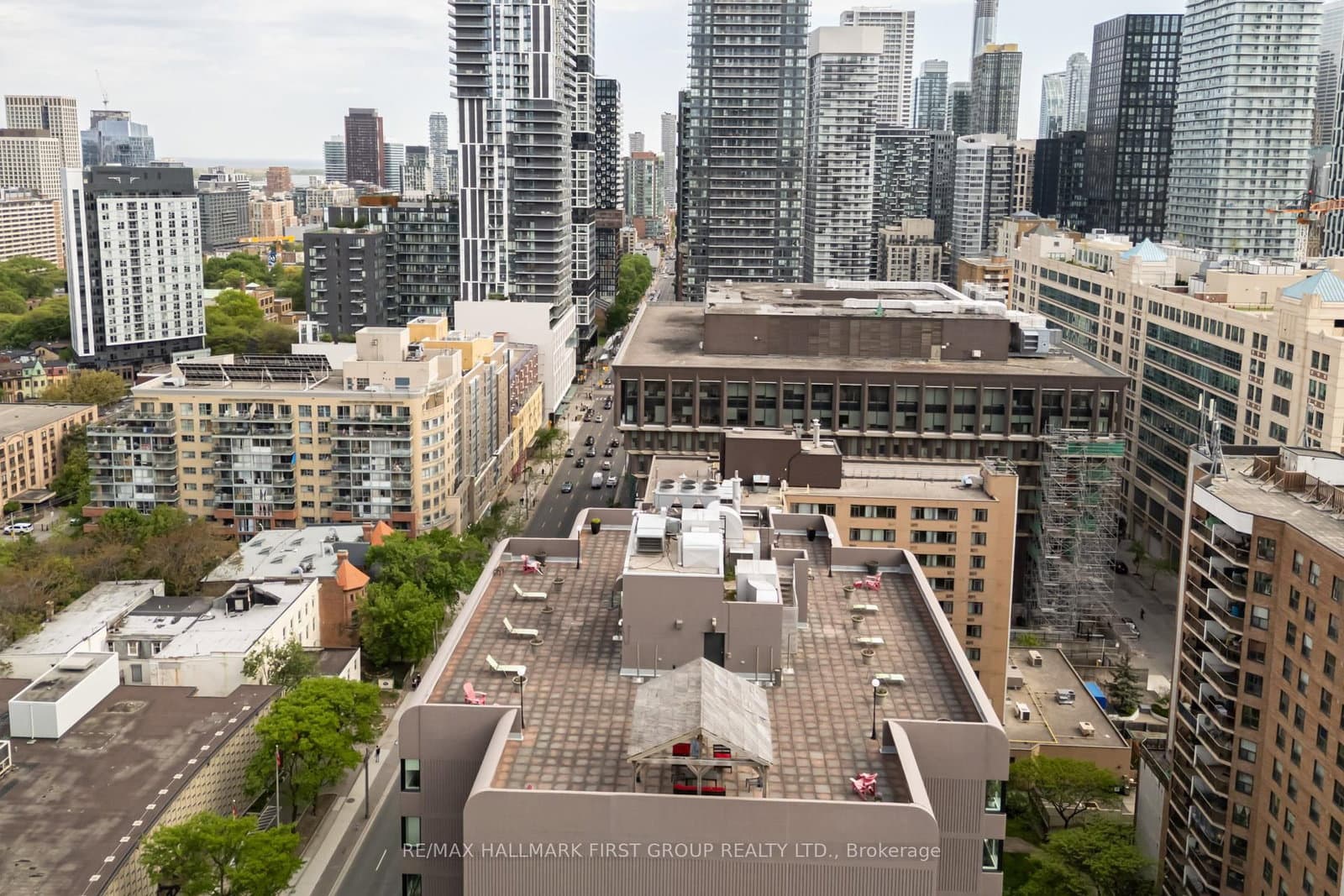256 Jarvis Street, Unit 12D thumbnail 11