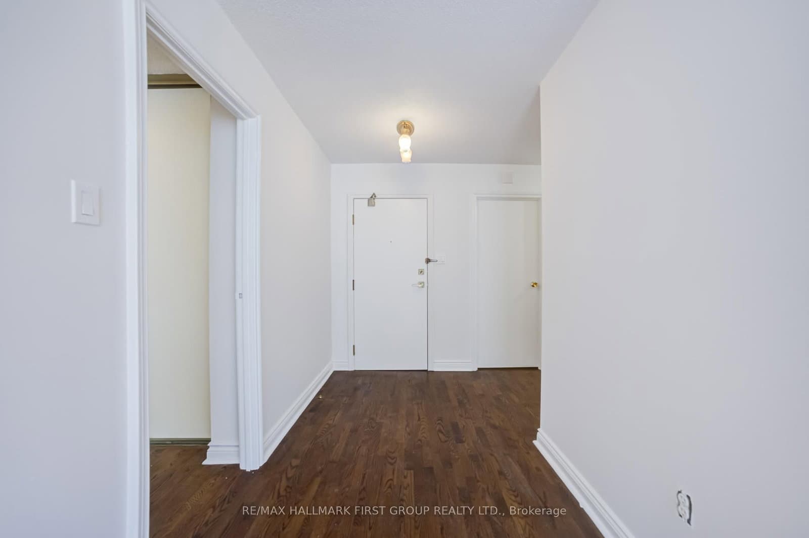 256 Jarvis Street, Unit 12D thumbnail 14