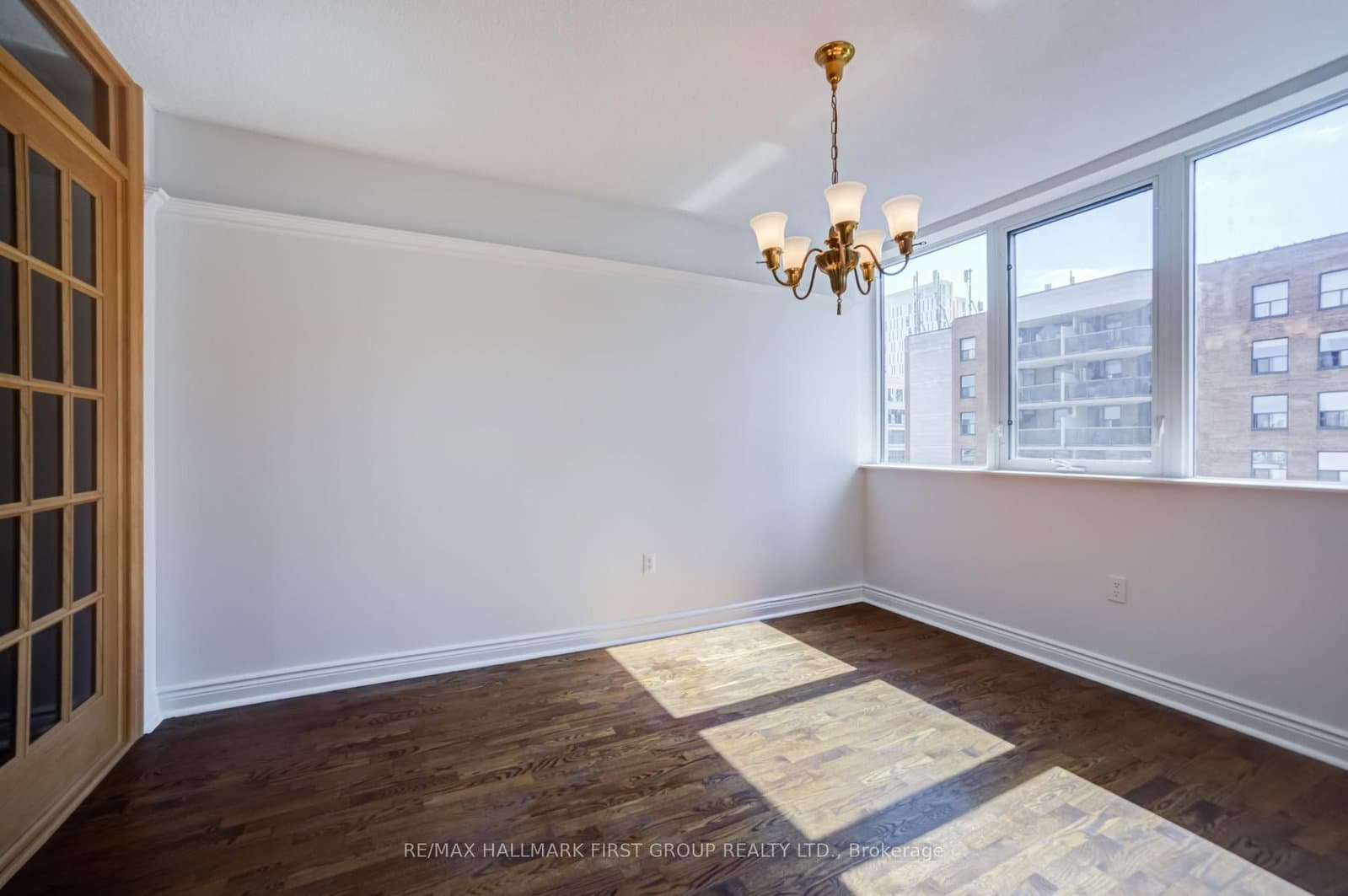 256 Jarvis Street, Unit 12D thumbnail 24
