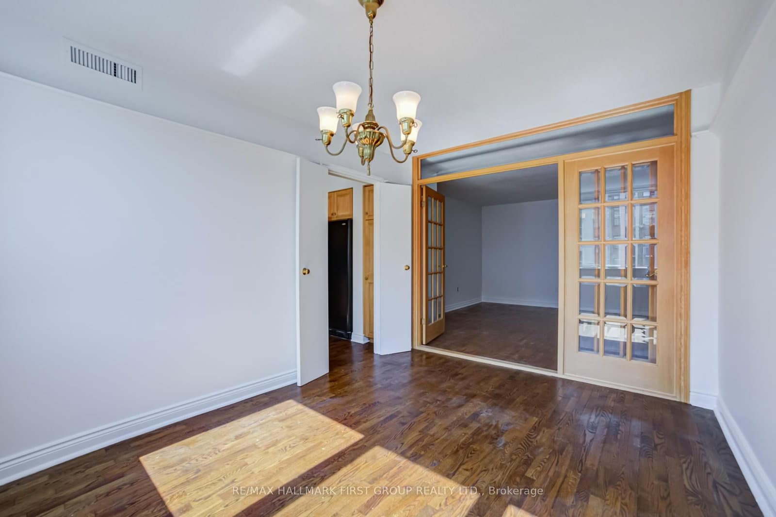 256 Jarvis Street, Unit 12D thumbnail 25