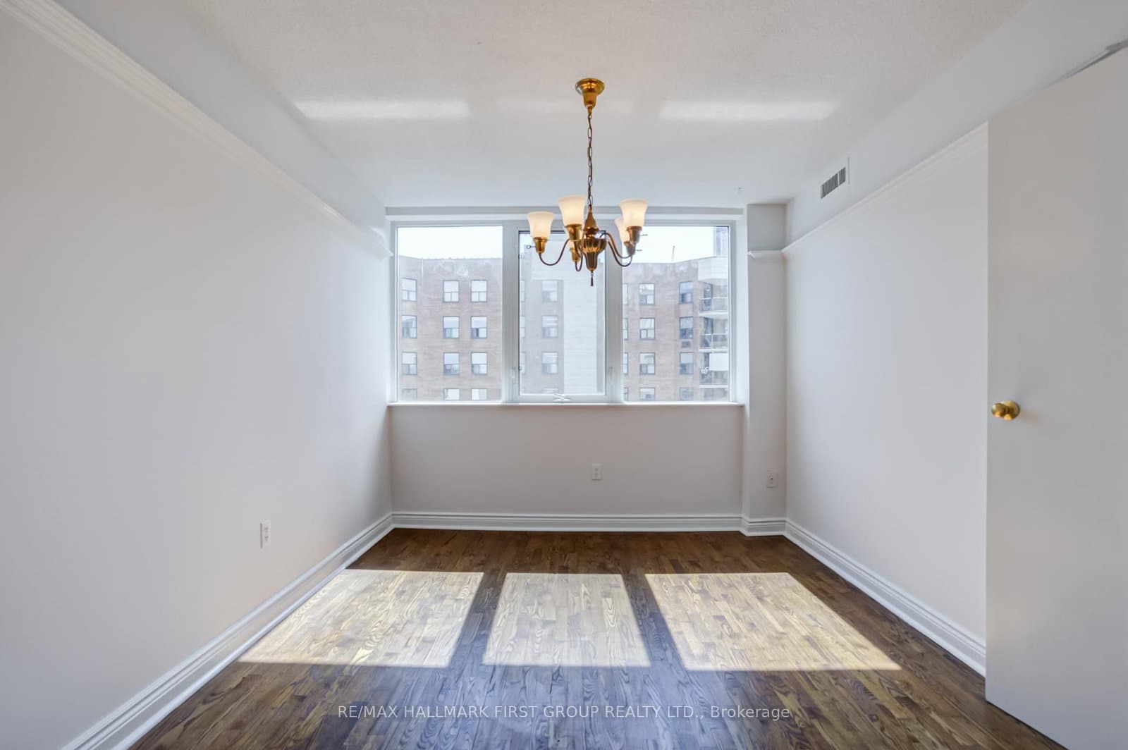 256 Jarvis Street, Unit 12D thumbnail 26