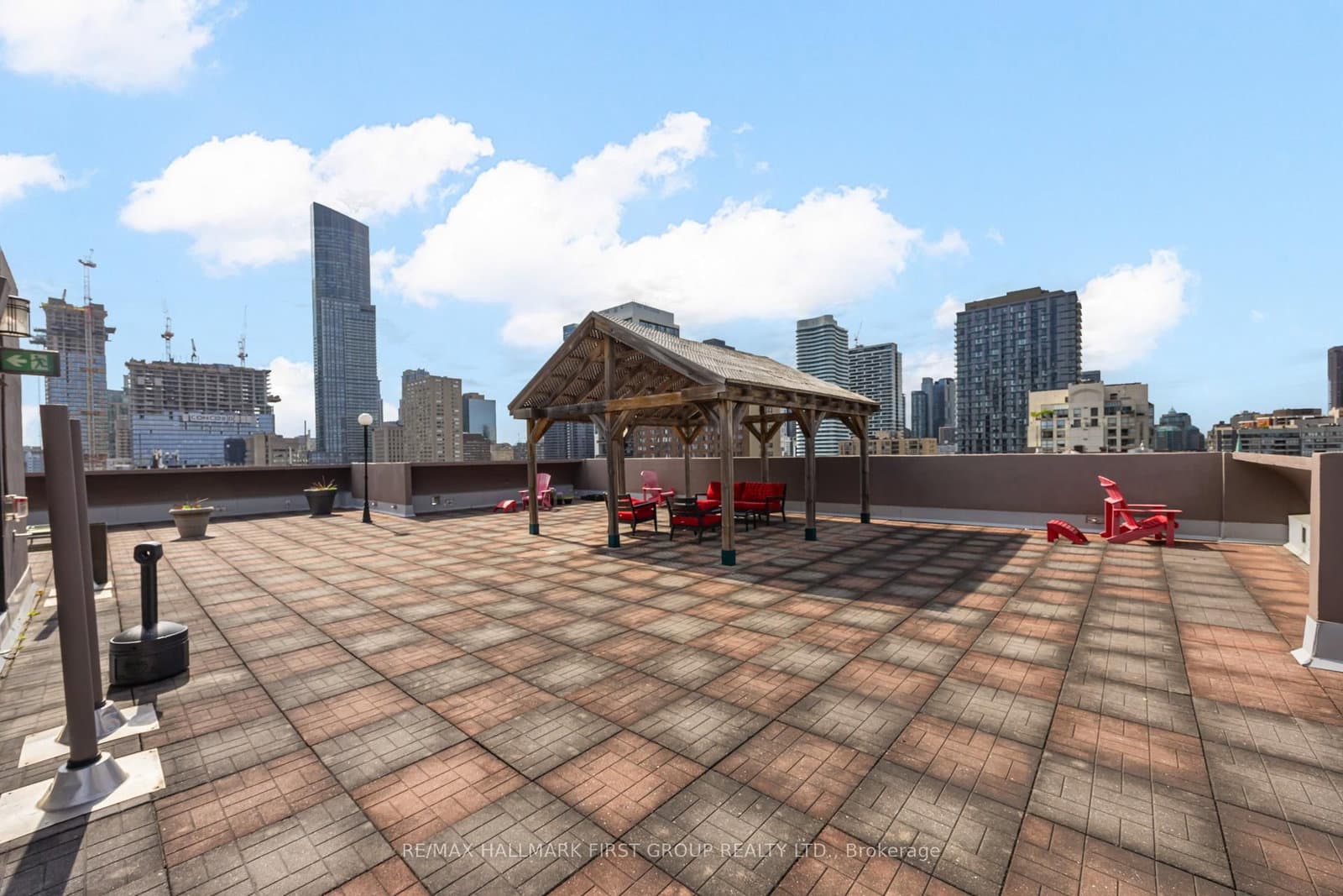 256 Jarvis Street, Unit 12D thumbnail 37