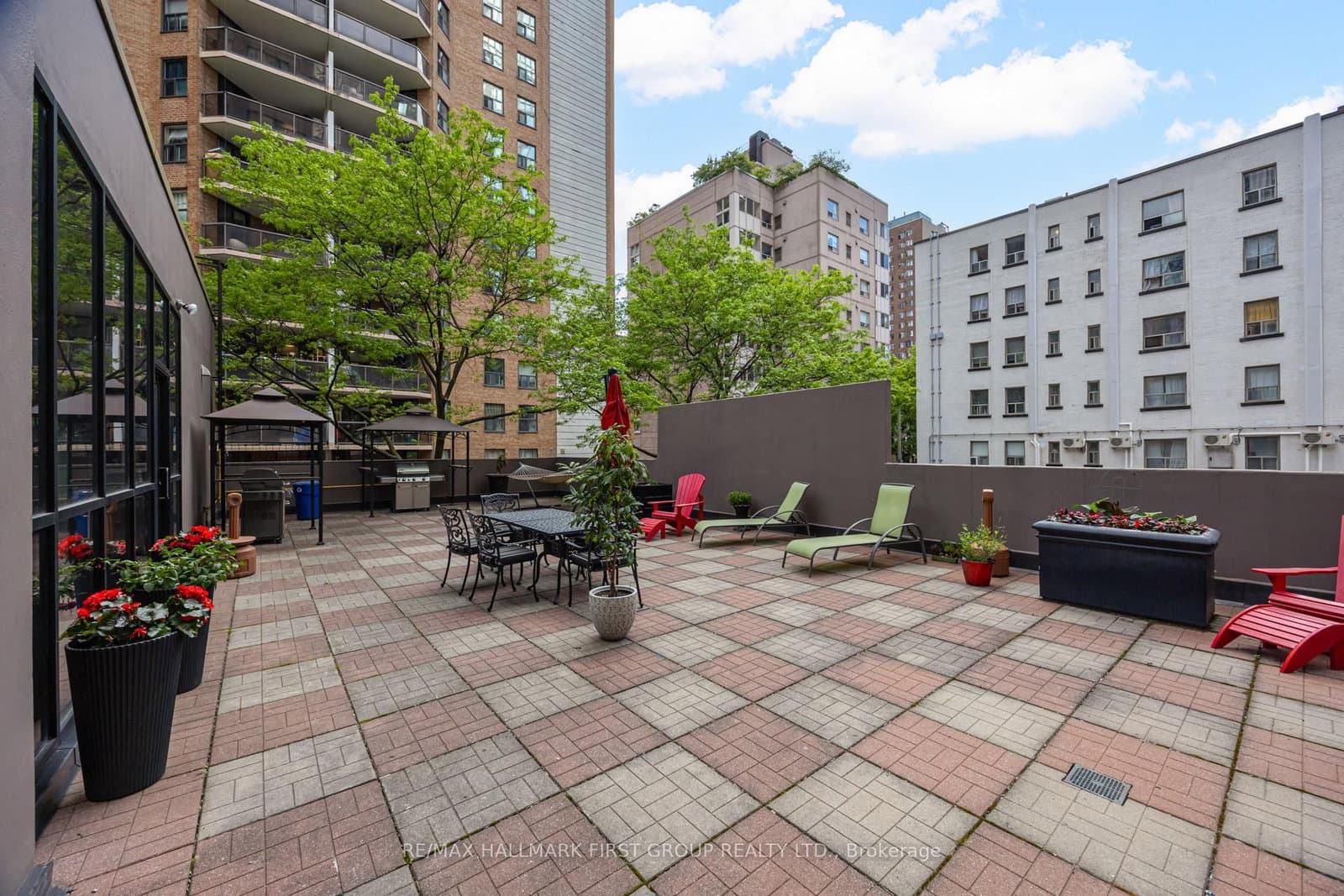 256 Jarvis Street, Unit 12D thumbnail 46