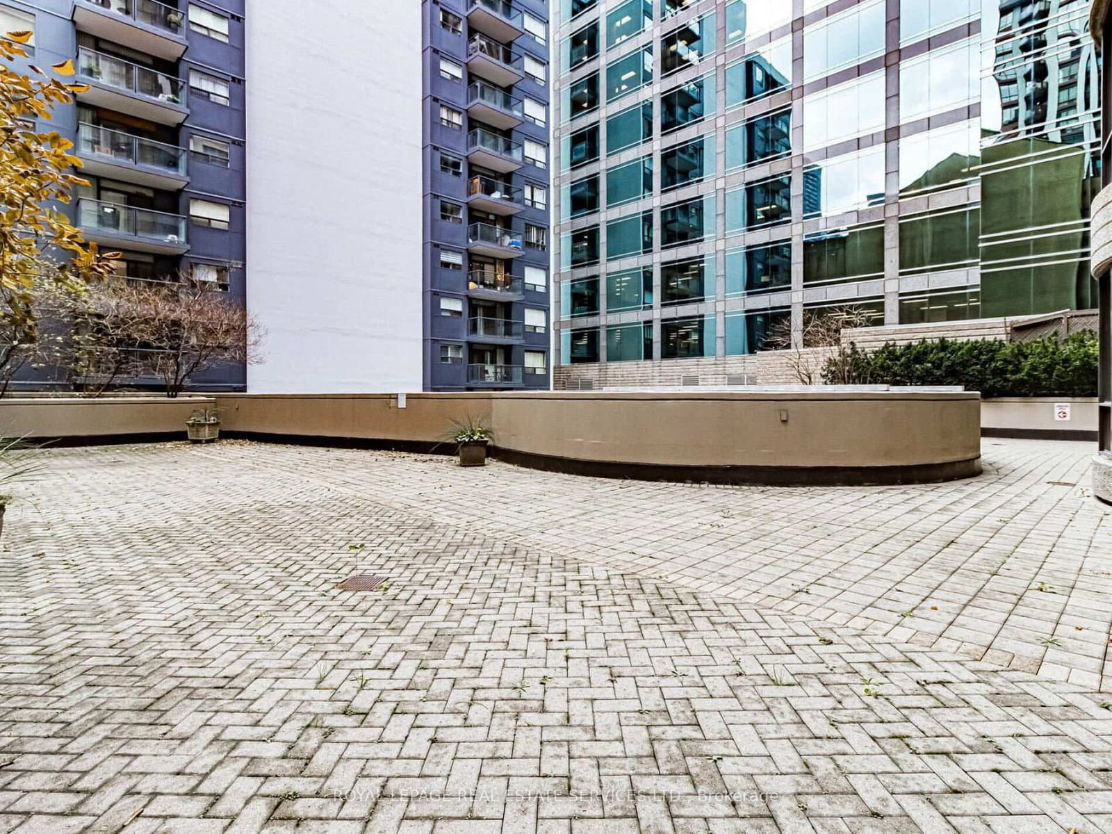 55 Bloor Street E, Unit 802 thumbnail 19