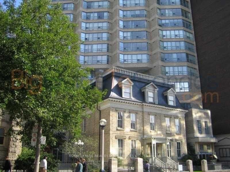 71 Simcoe Street, Unit 1503 - Image 1