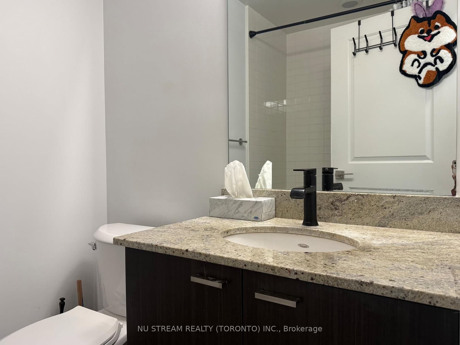 88 Sheppard Avenue E, Unit 211 thumbnail 6