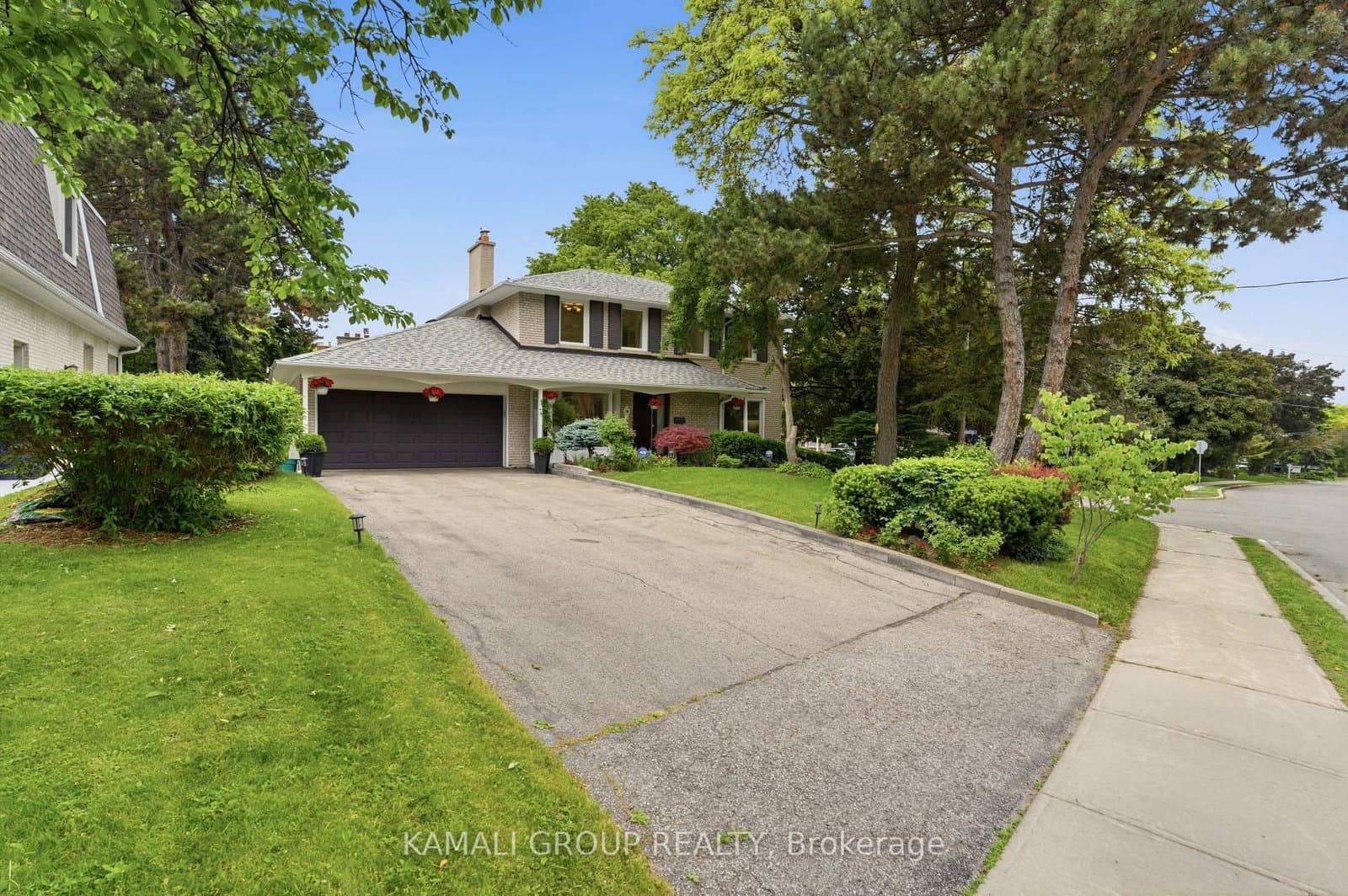 30 Blue Ridge Road - Image 1