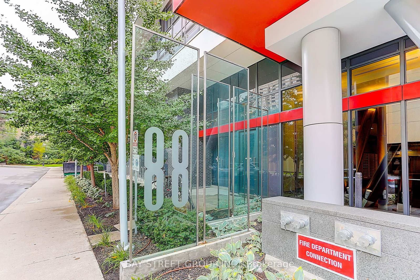 88 Sheppard Avenue E, Unit 308 thumbnail 2