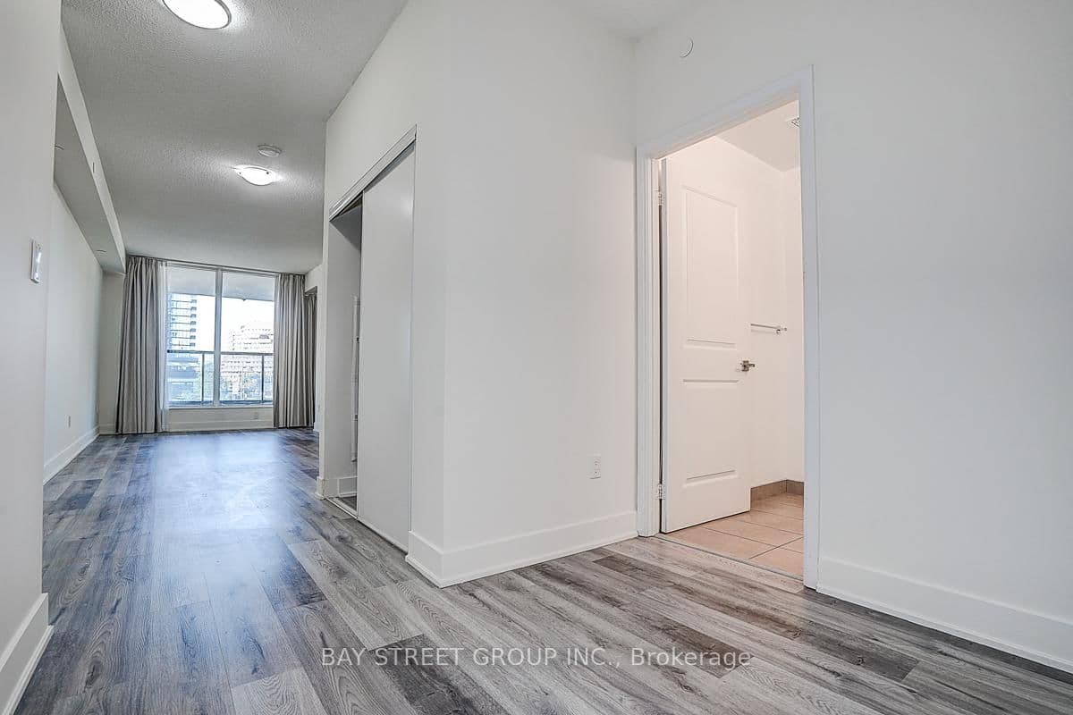 88 Sheppard Avenue E, Unit 308 thumbnail 23