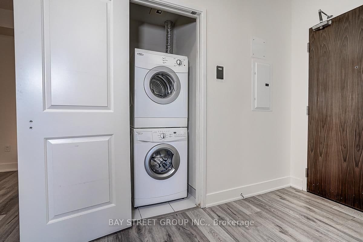 88 Sheppard Avenue E, Unit 308 thumbnail 25
