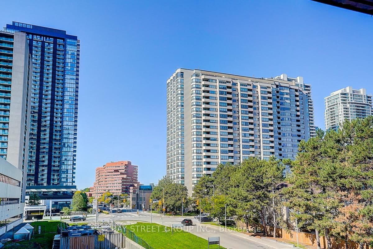 88 Sheppard Avenue E, Unit 308 thumbnail 29