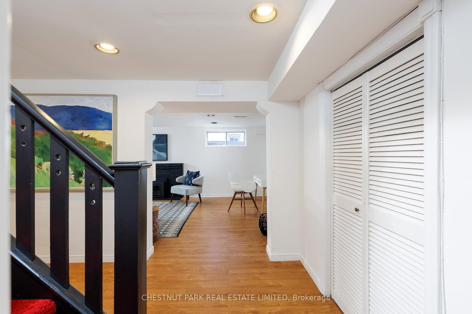 264 Oriole Parkway thumbnail 37