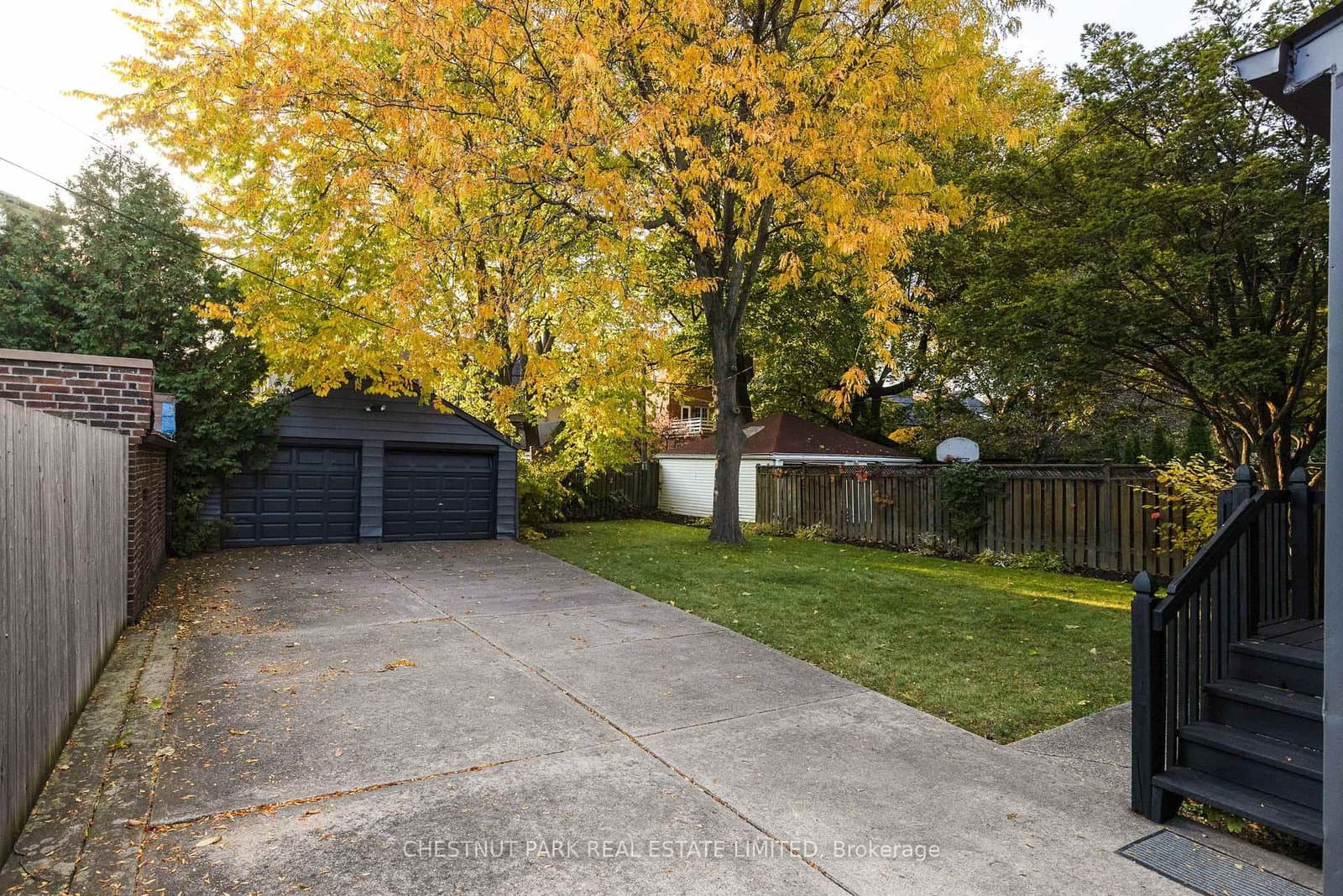 264 Oriole Parkway thumbnail 47