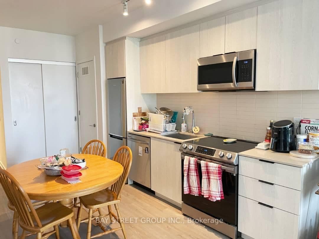 50 Power Street, Unit 1215 thumbnail 3