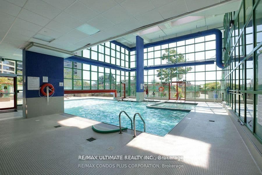77 Harbour Square, Unit 601 thumbnail 13