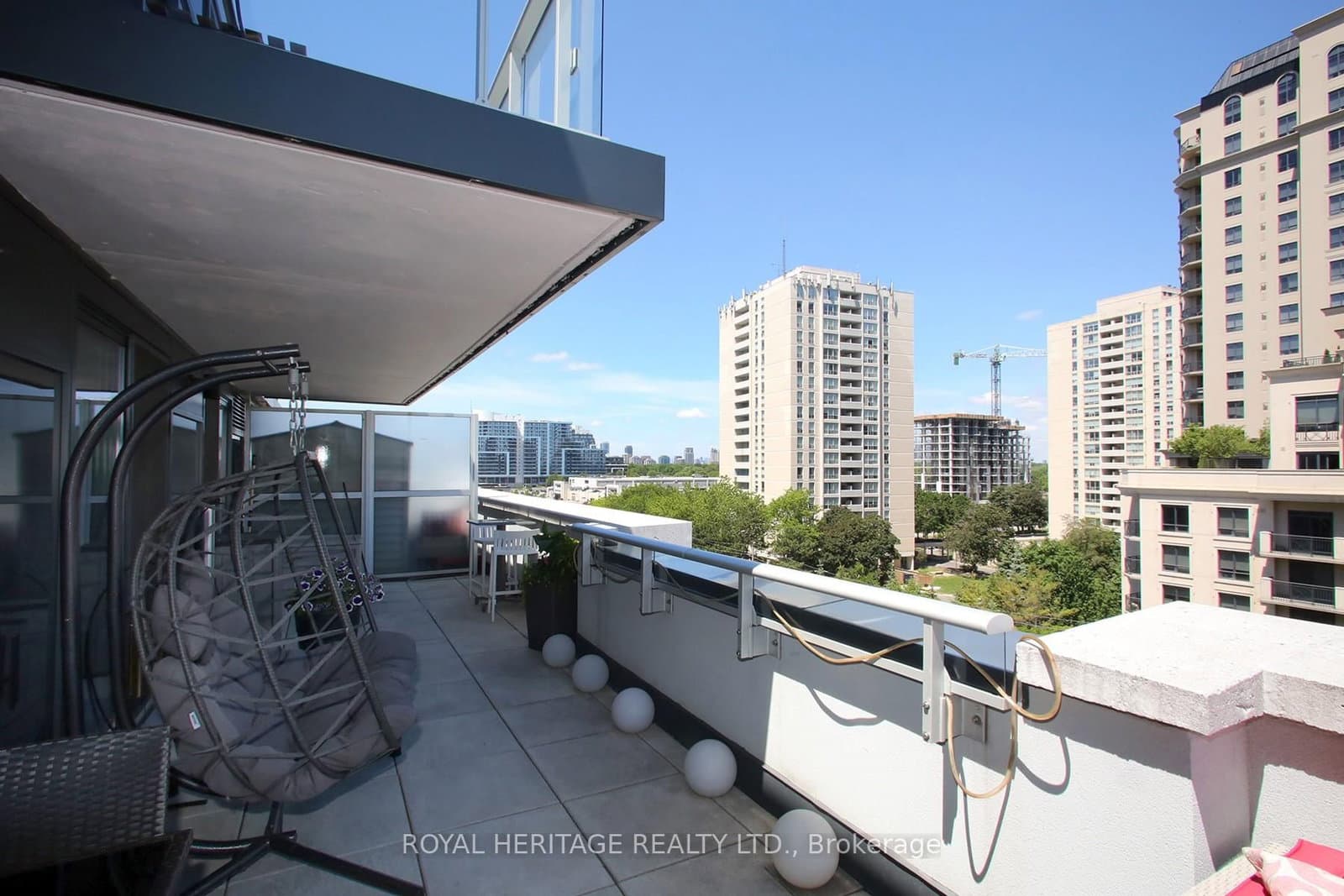 621 Sheppard Avenue E, Unit TPH08 thumbnail 4