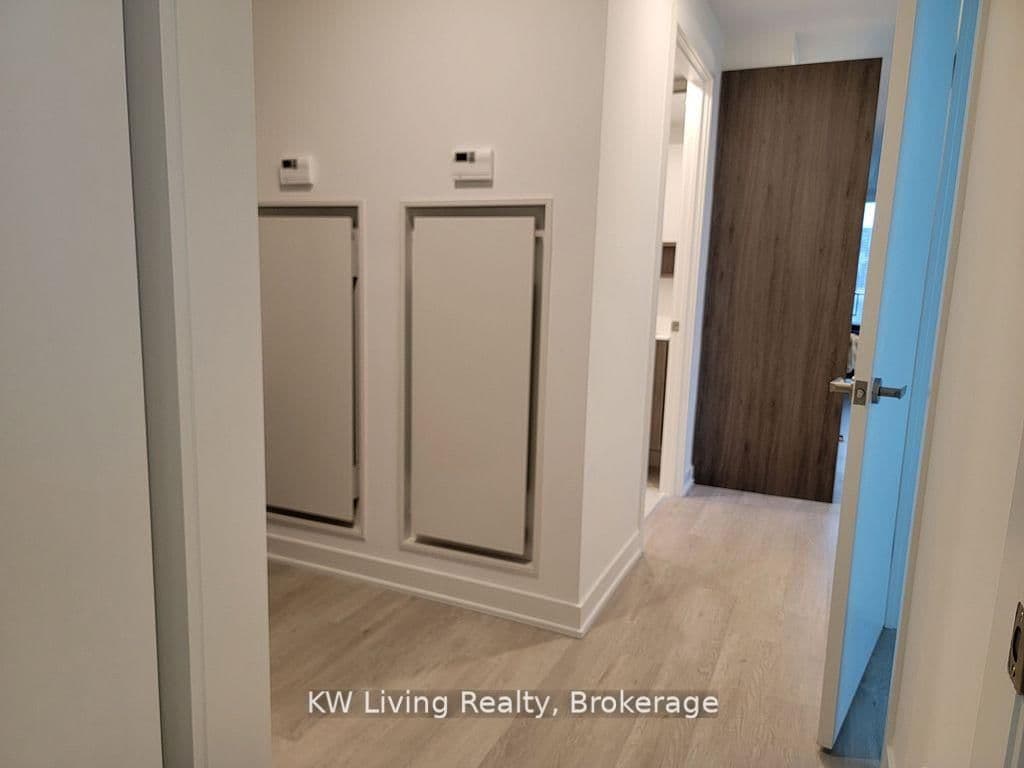 88 Queen Street E, Unit 5609 thumbnail 12