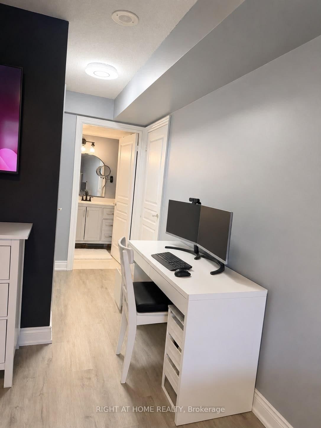8 Mckee Avenue, Unit 201 thumbnail 23