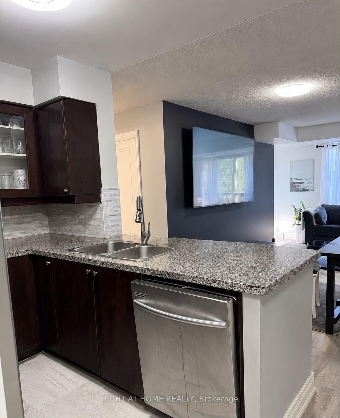 8 Mckee Avenue, Unit 201 thumbnail 6