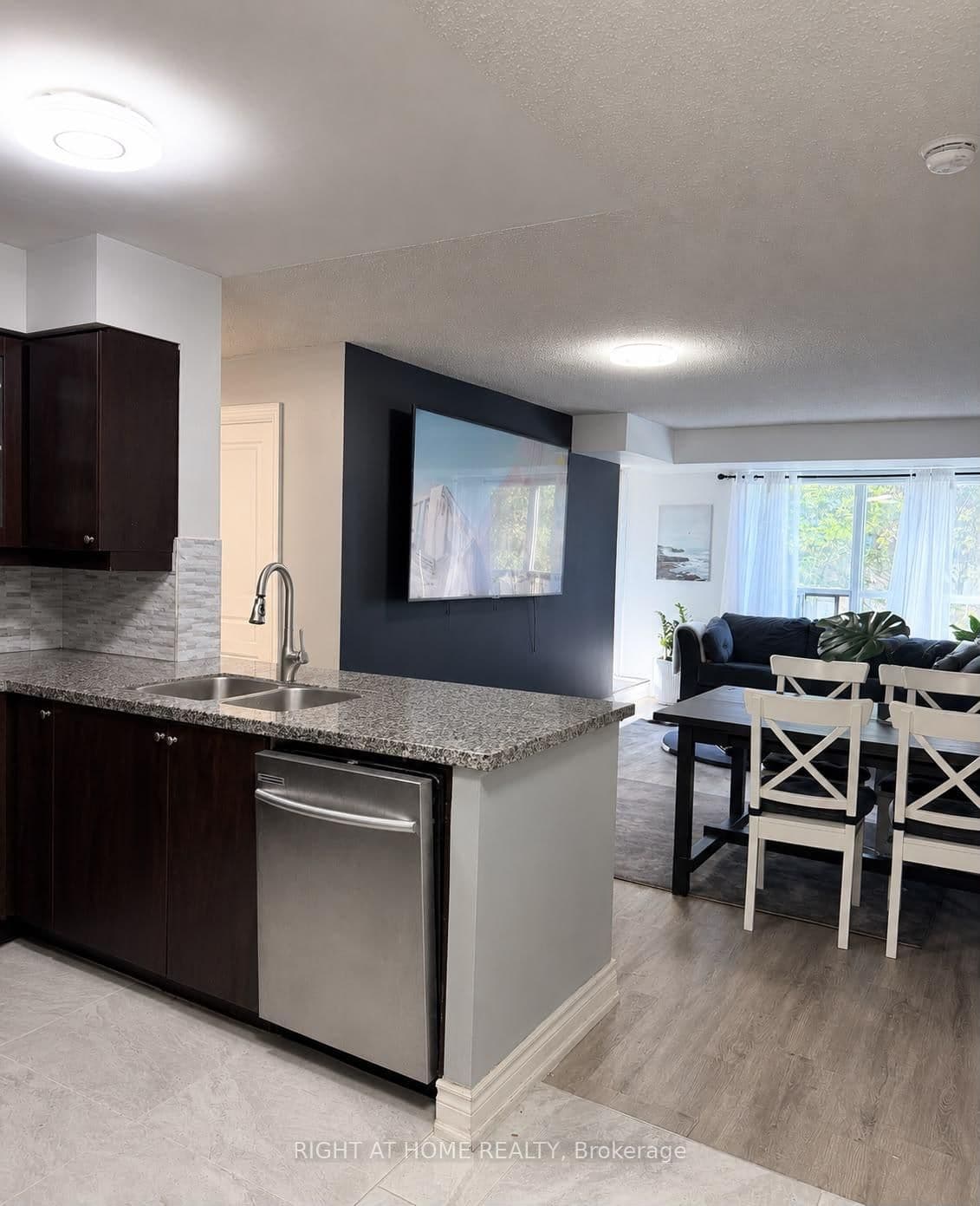 8 Mckee Avenue, Unit 201 thumbnail 7