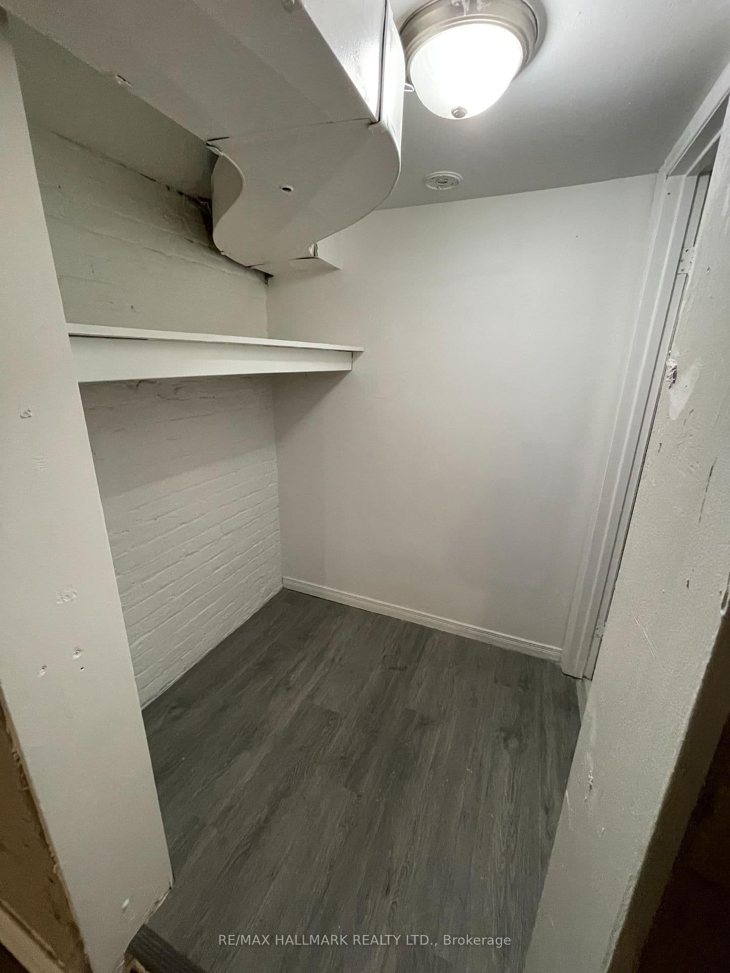 177 Carlton Street thumbnail 40