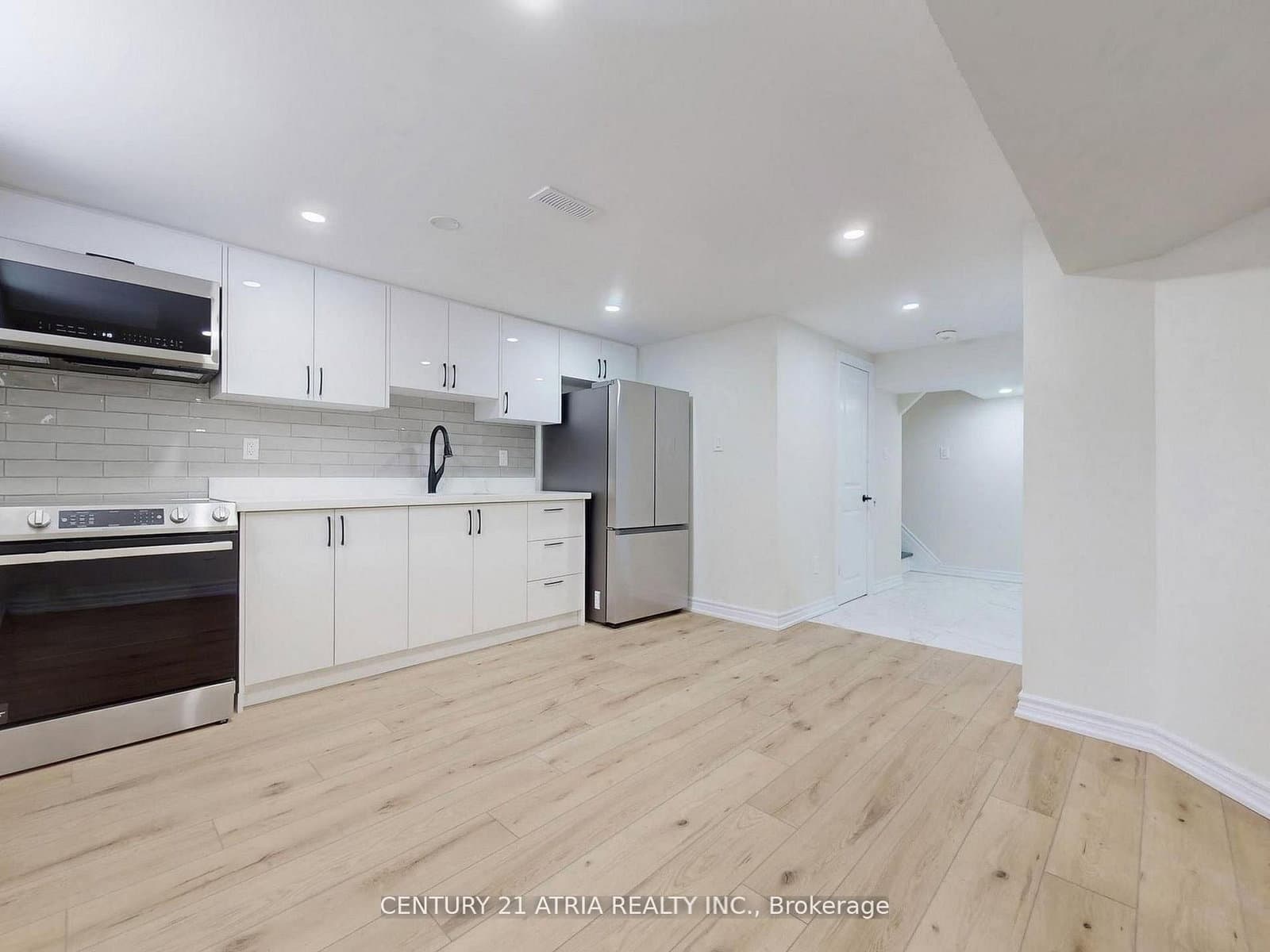 57 Saddle Ridge Drive, Unit Lower B thumbnail 3