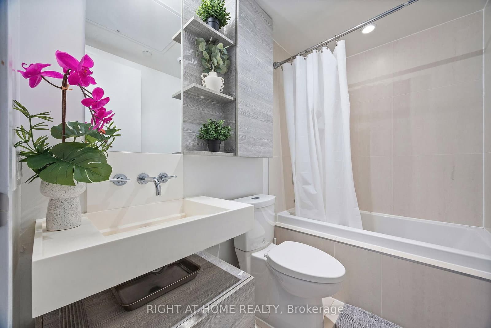 5 St. Joseph Street, Unit 3403 thumbnail 15