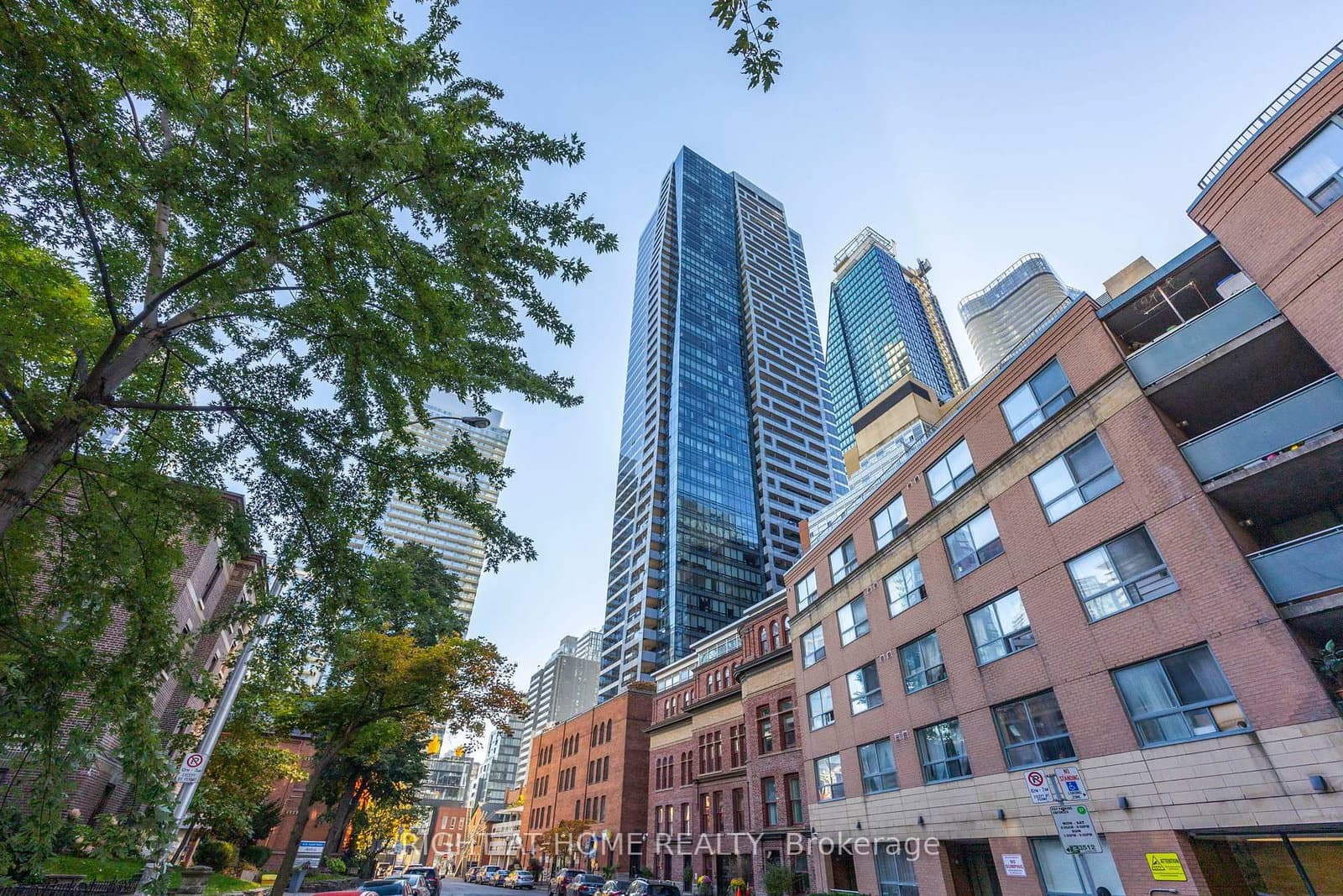 5 St. Joseph Street, Unit 3403 thumbnail 2