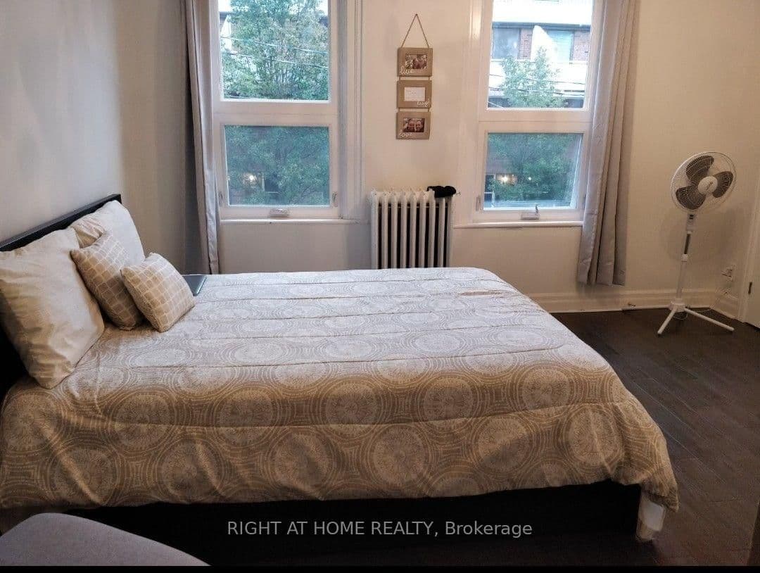 104 Bleecker Street, Unit 2 thumbnail 9