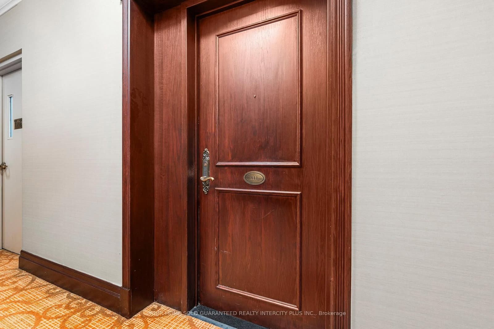 1 Clairtrell Road, Unit 811 thumbnail 4