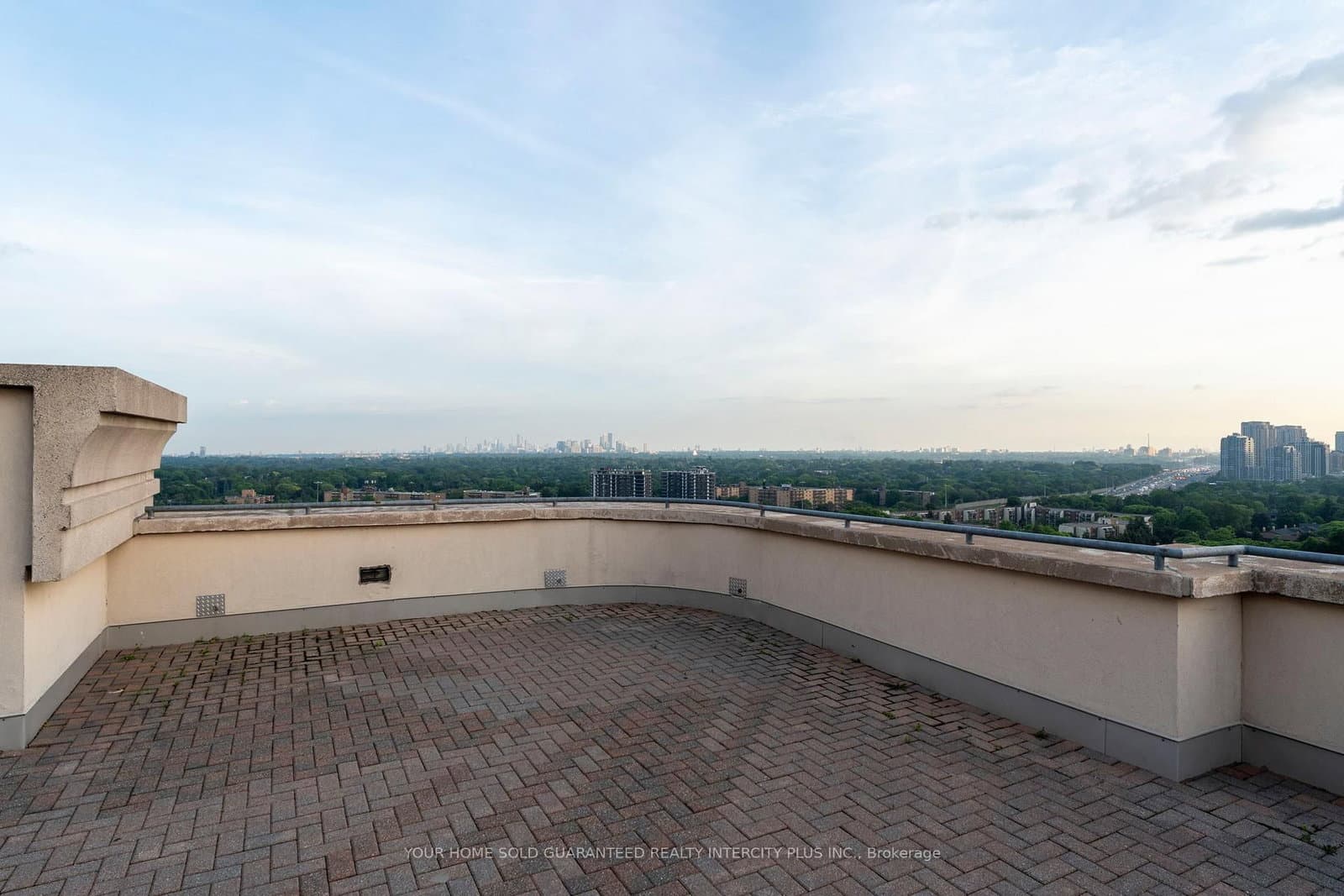 1 Clairtrell Road, Unit 811 thumbnail 45