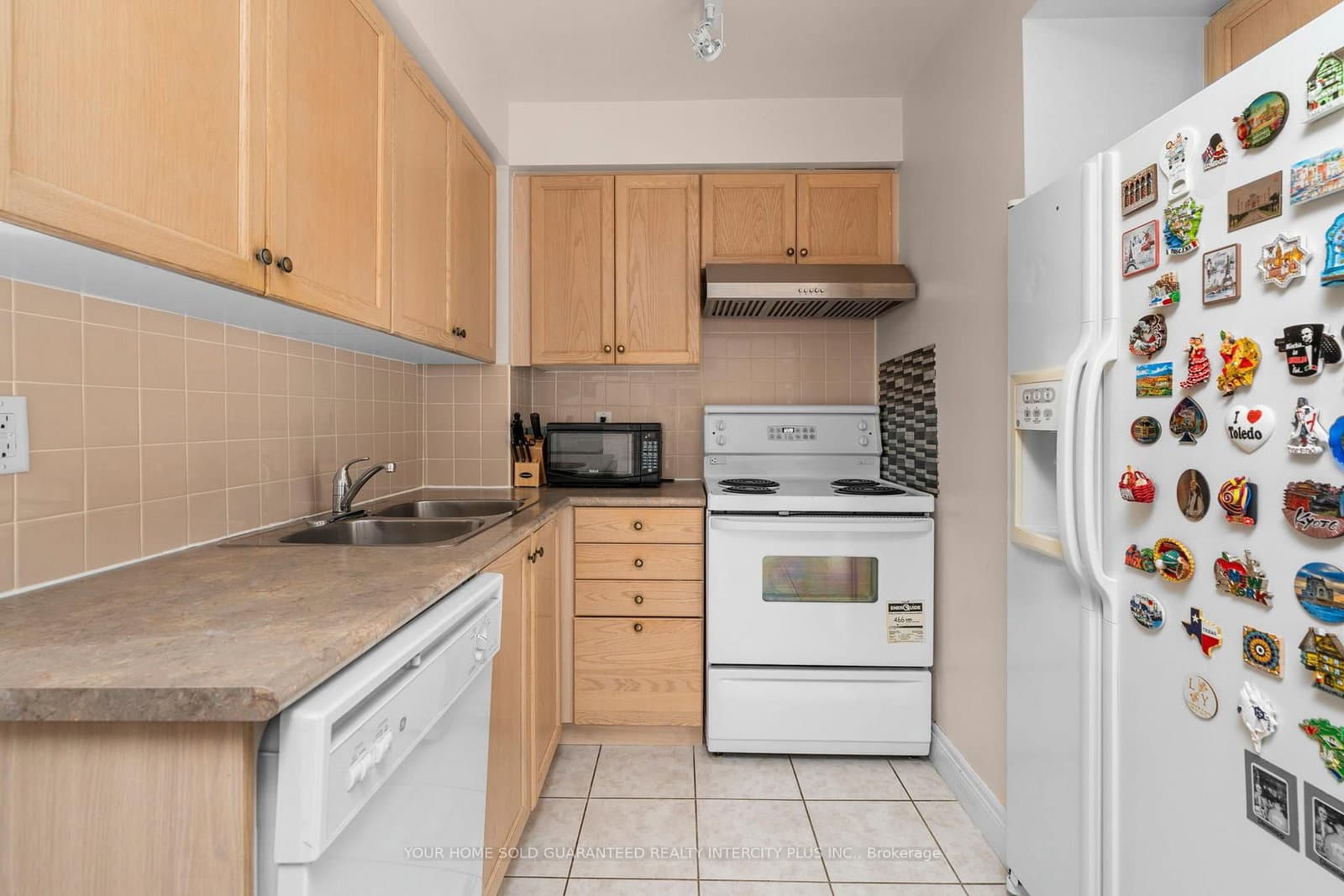 1 Clairtrell Road, Unit 811 thumbnail 7