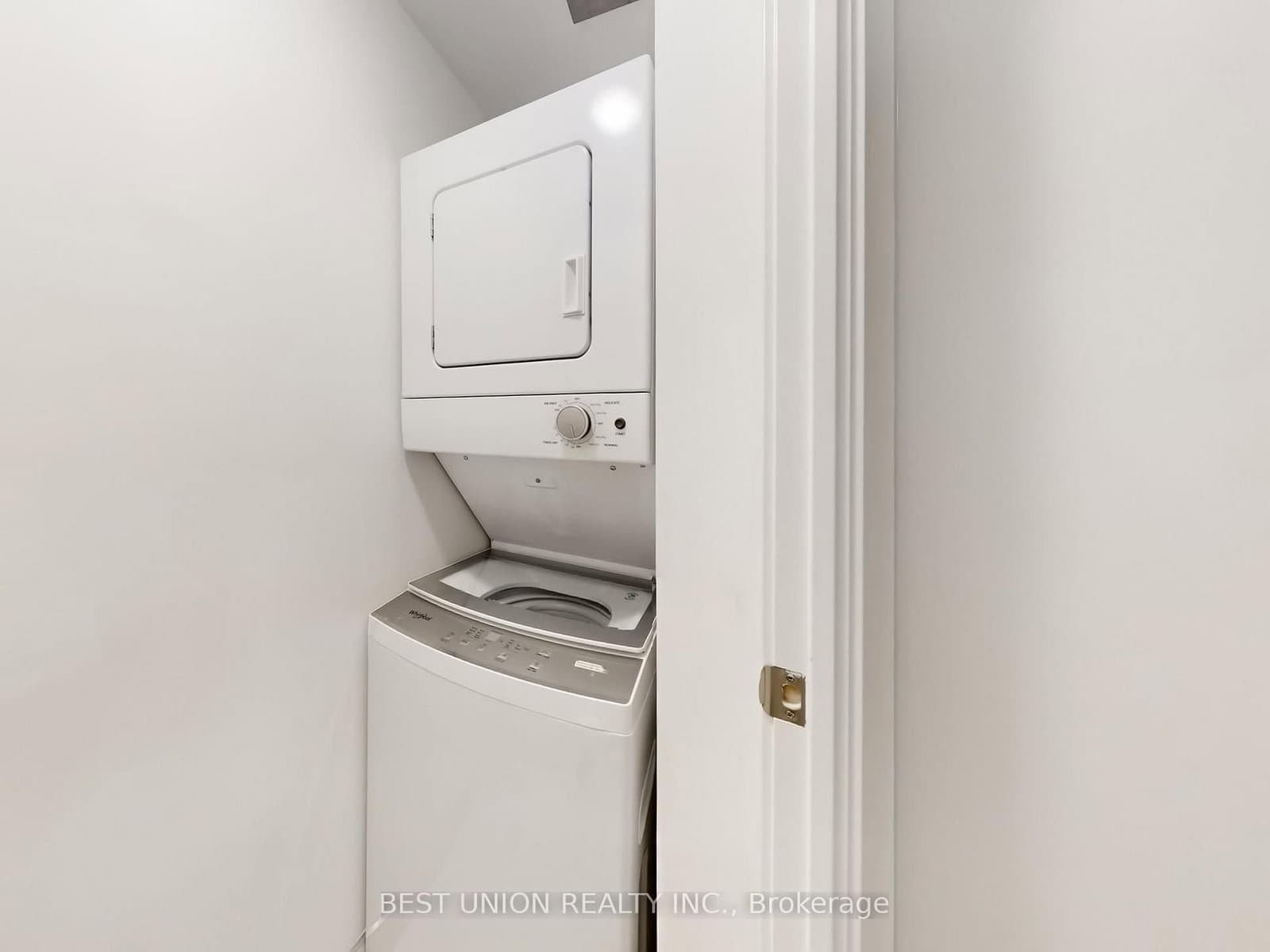20 Edward Street, Unit 1219 thumbnail 11