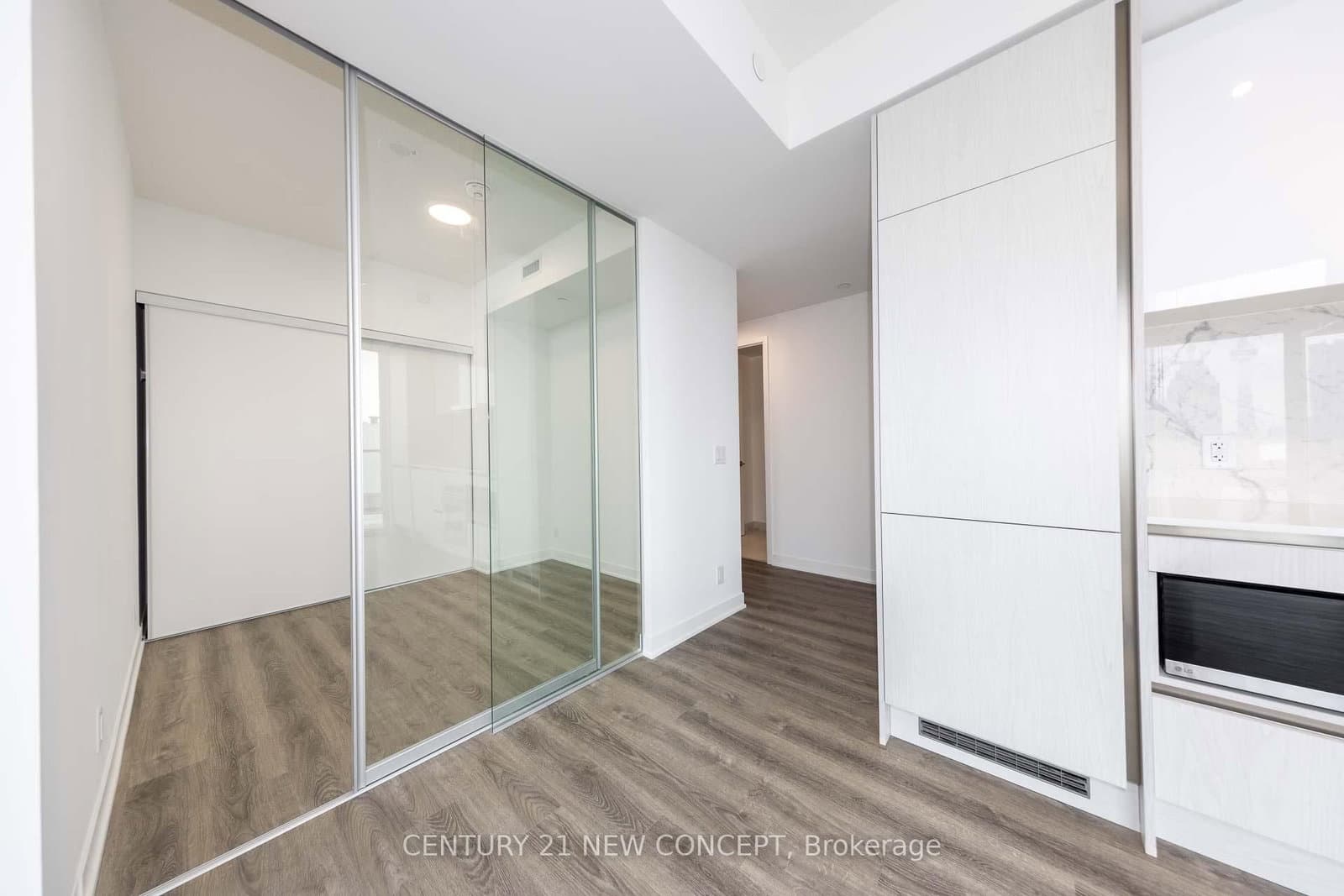 180 Front Street E, Unit 3810 thumbnail 13